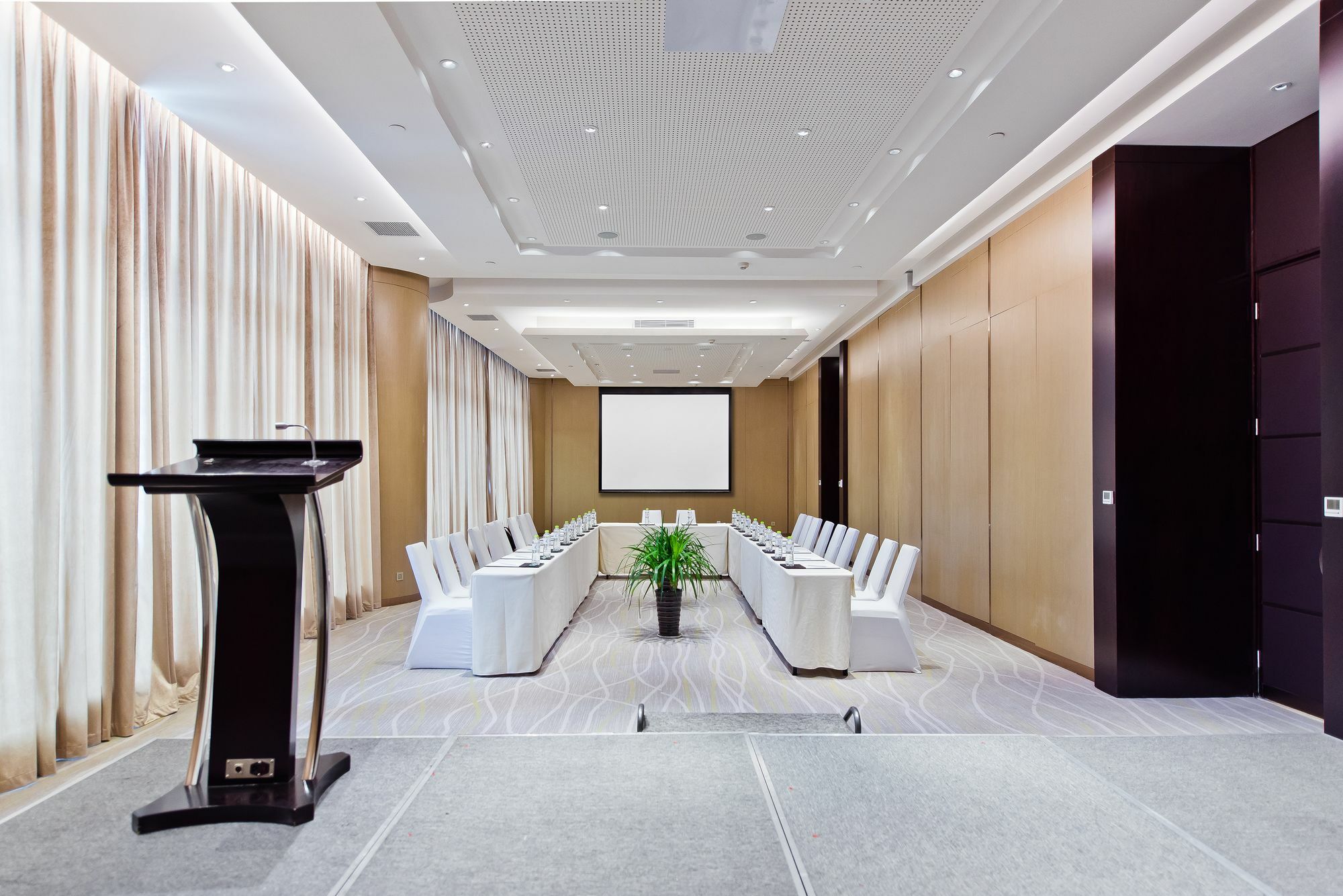 Sheraton Qingdao West Coast מראה חיצוני תמונה